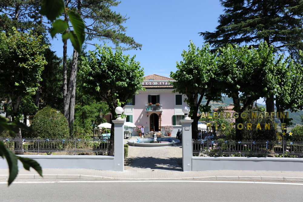 Albergo Nappini Lizzano In Belvedere Eksteriør bilde